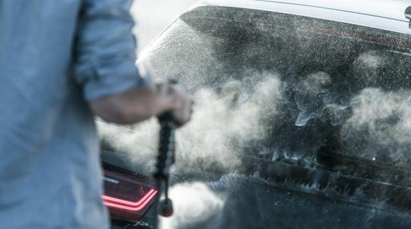 D&eacute;couvrez le processus de d&eacute;capage automobile par cryog&eacute;nie ! 